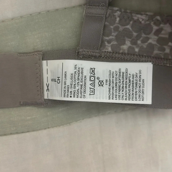 NWOT Old Navy bralette size S gray cheetah print - Picture 2 of 3